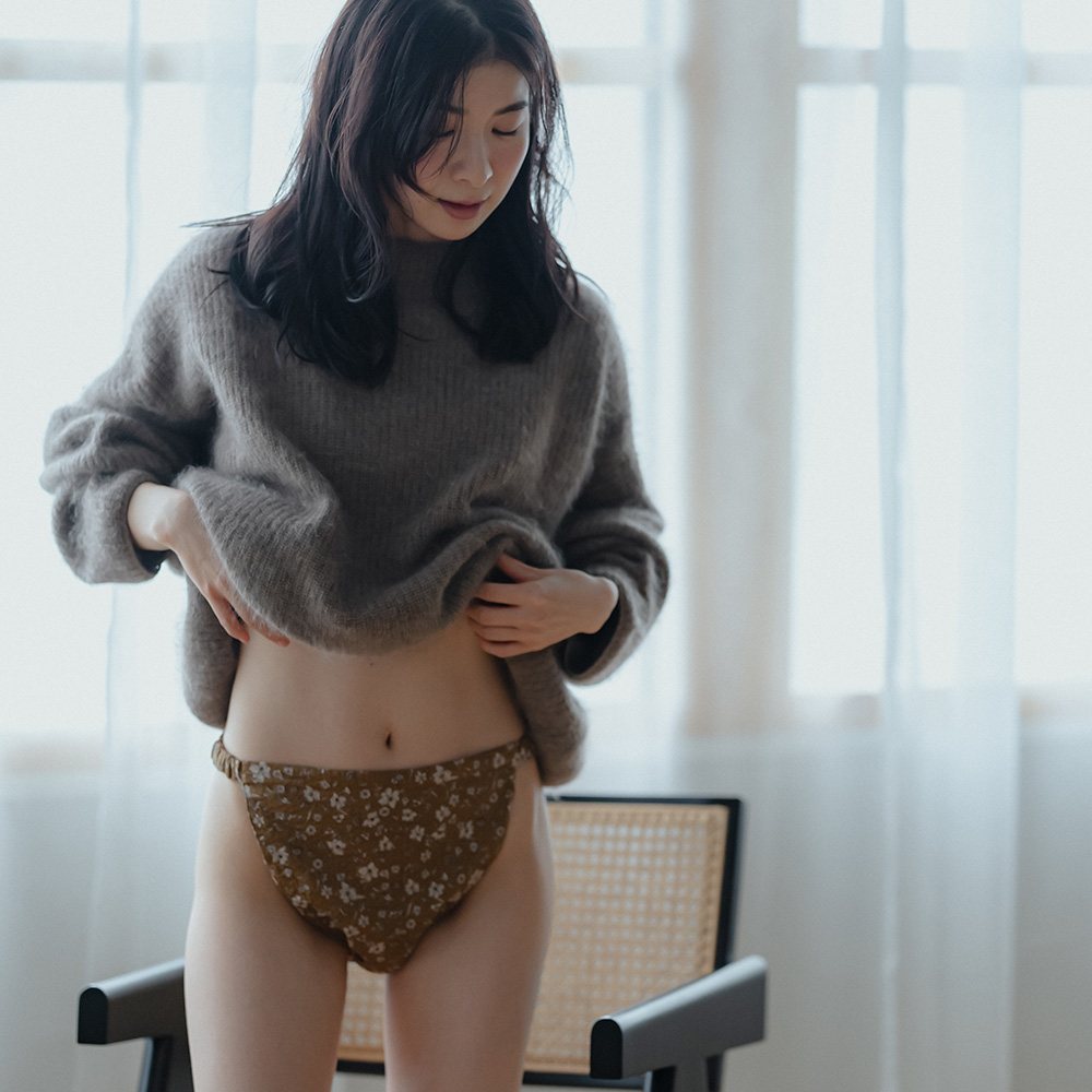 フラワーリネコ正面画像